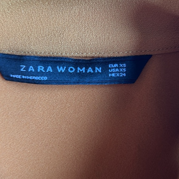 Zara blouse button and zipper detail mustard yellow - Picture 4 of 8